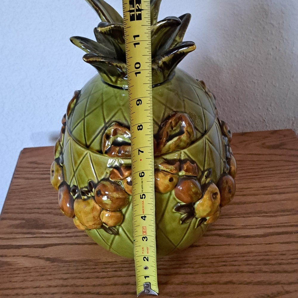 Vintage 1965 Pineapple Cookie Jar - Picture 8 of 9